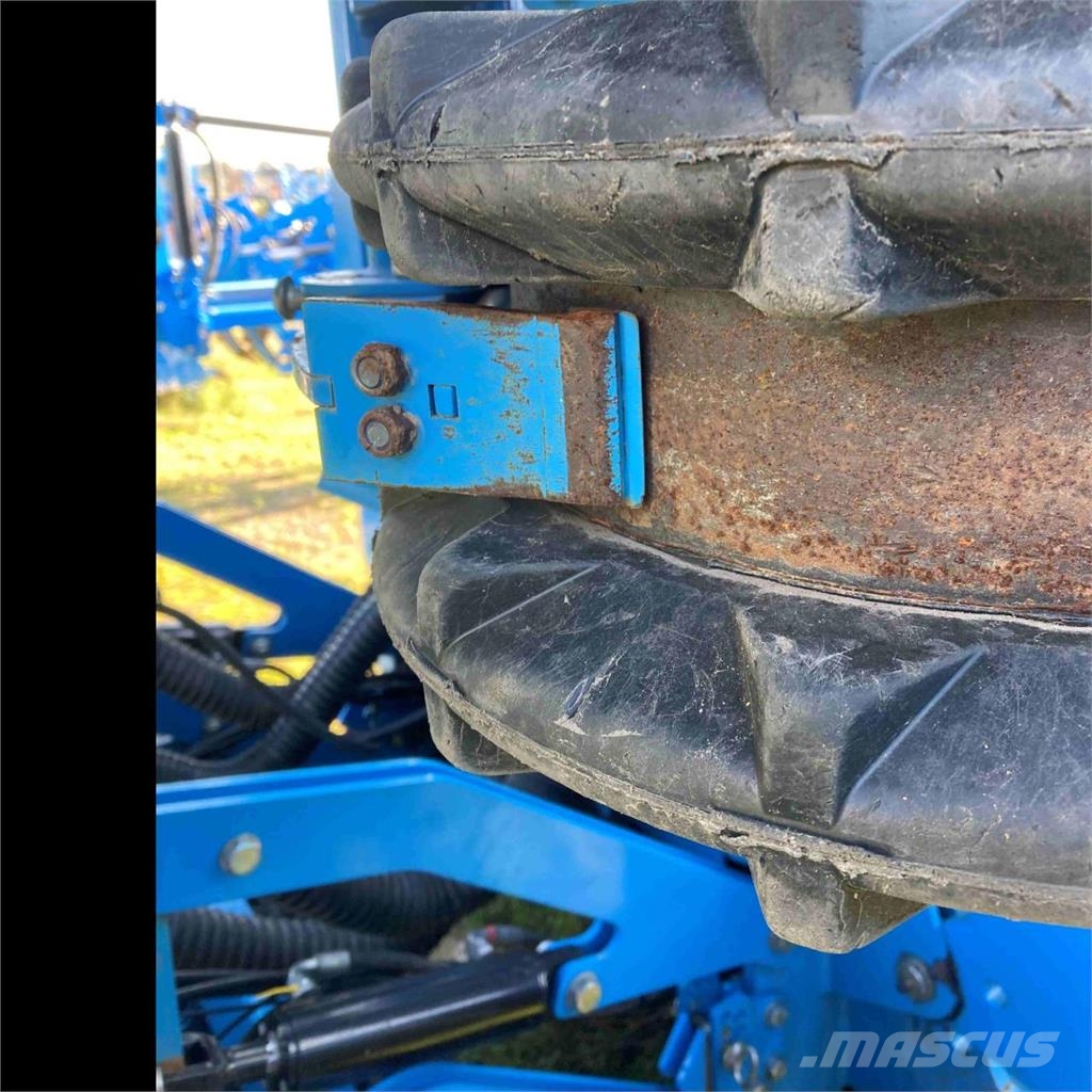 Lemken Solitair DT/600 Combination drills