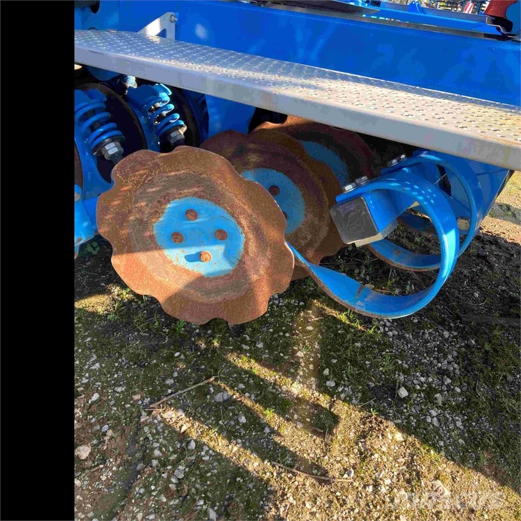Lemken Solitair DT/600 Combination drills