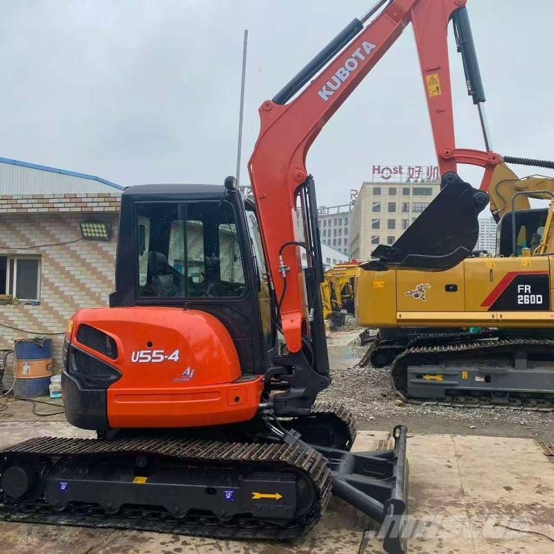 Kubota U 55-4 小型挖土機/掘鑿機<7t(小型挖掘機)