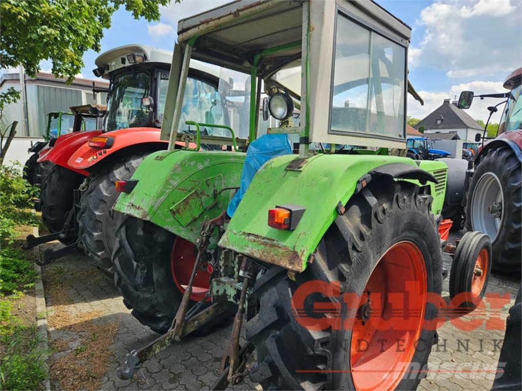 Deutz-Fahr 8006 S 曳引機