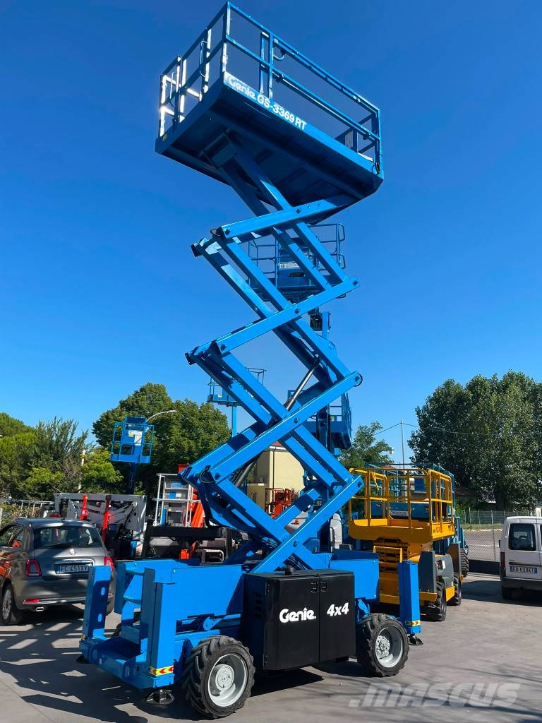 Genie GS 3369 RT Scheren-Arbeitsbühnen