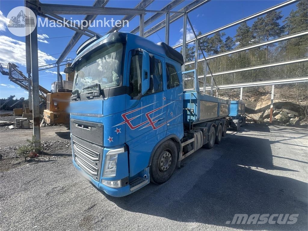 Volvo FH 8*4 Savivarčių priekabų vilkikai