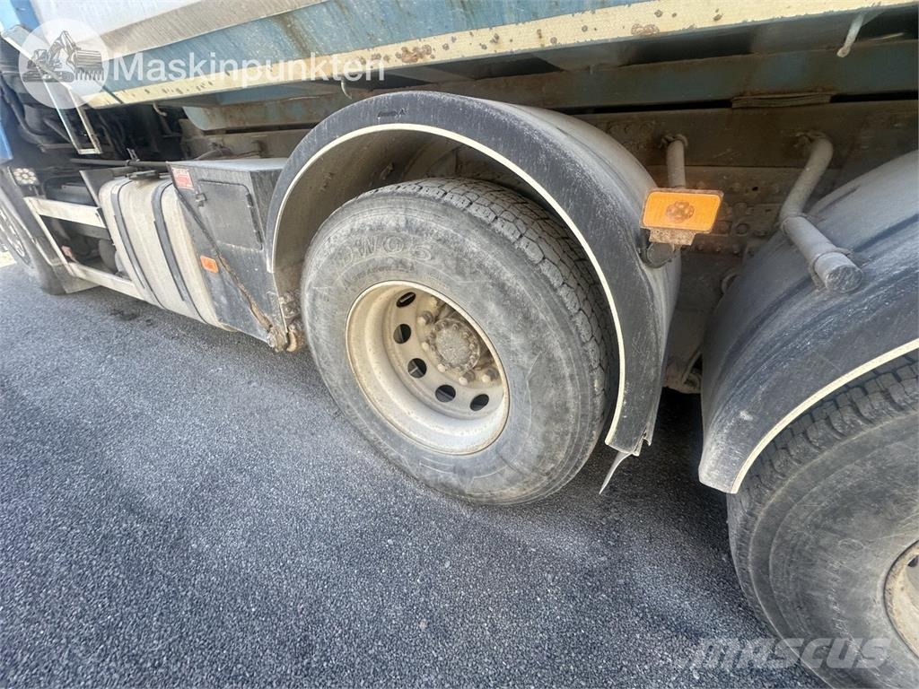 Volvo FH 8*4 Savivarčių priekabų vilkikai