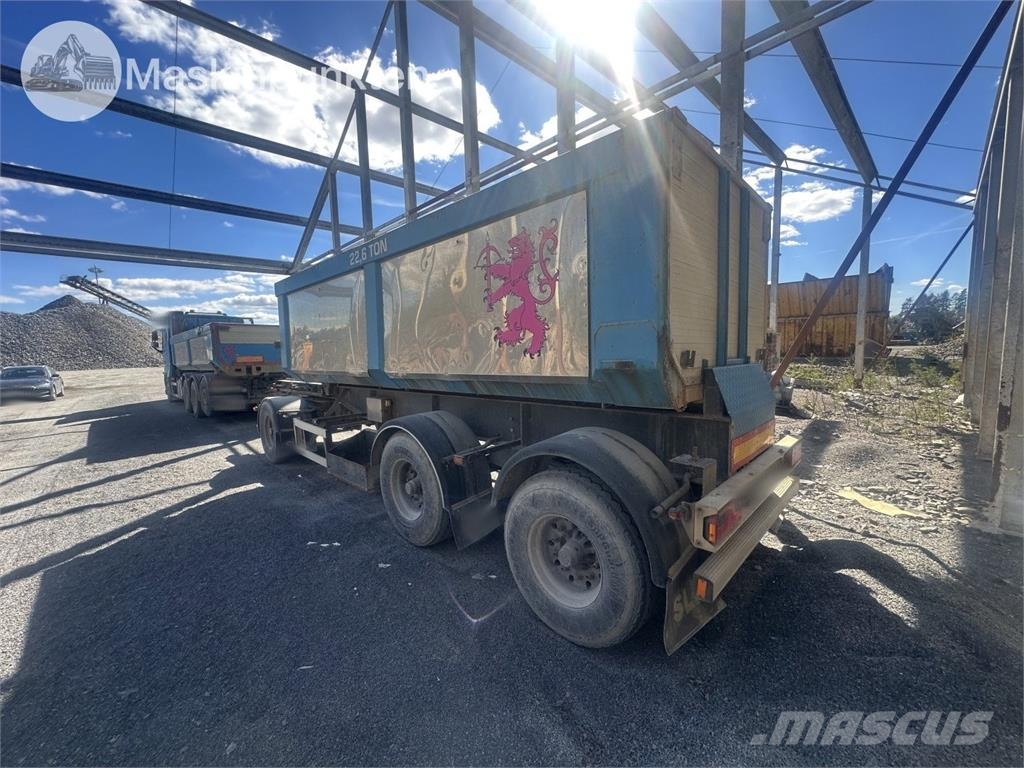Volvo FH 8*4 Savivarčių priekabų vilkikai
