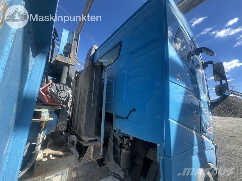 Volvo FH 8*4 Savivarčių priekabų vilkikai