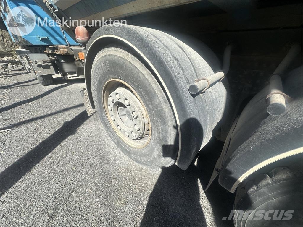 Volvo FH 8*4 Savivarčių priekabų vilkikai