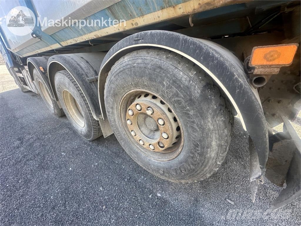 Volvo FH 8*4 Savivarčių priekabų vilkikai