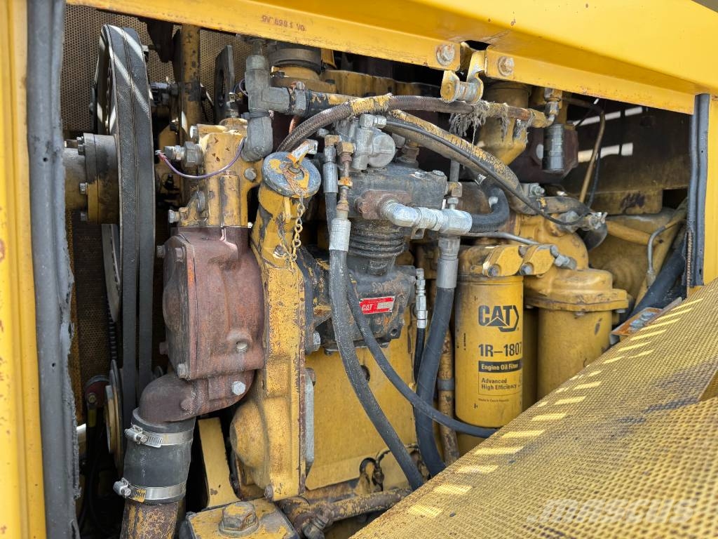 CAT 950E - Quick Coupler / Good Overall Condition Ładowarki kołowe
