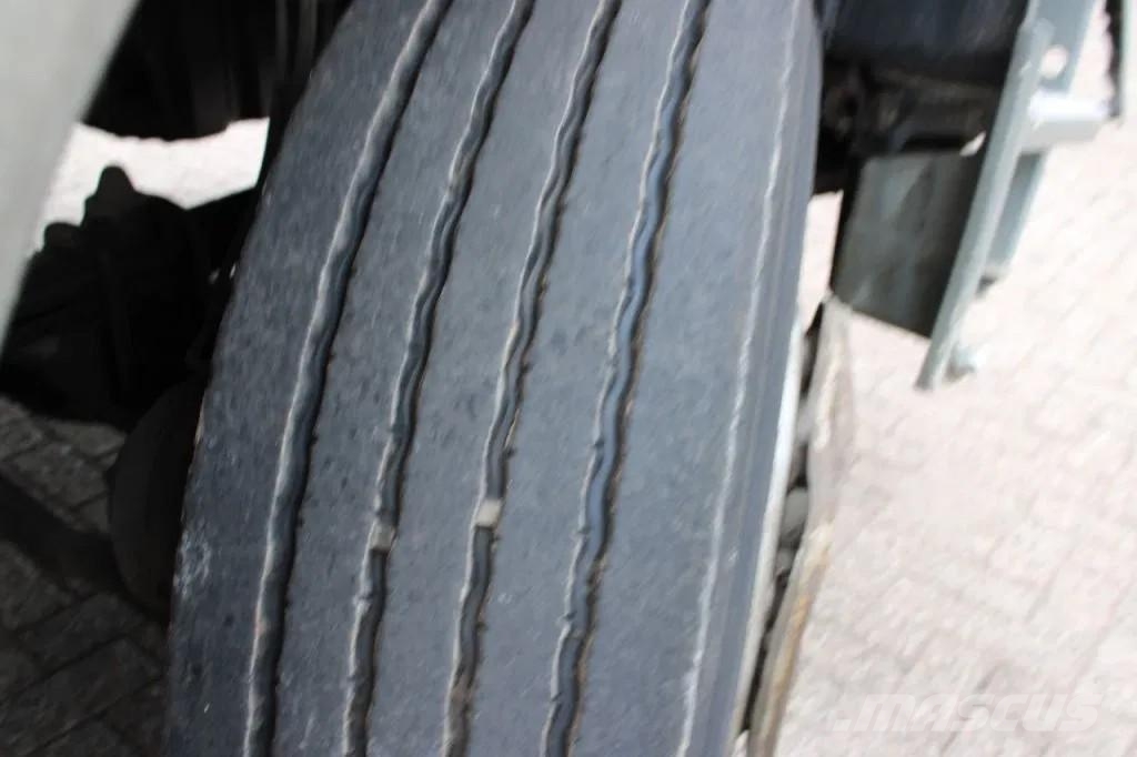 Mercedes-Benz Axor 2633 + 6x2 + euro 5 + manual Lava-kuorma-autot