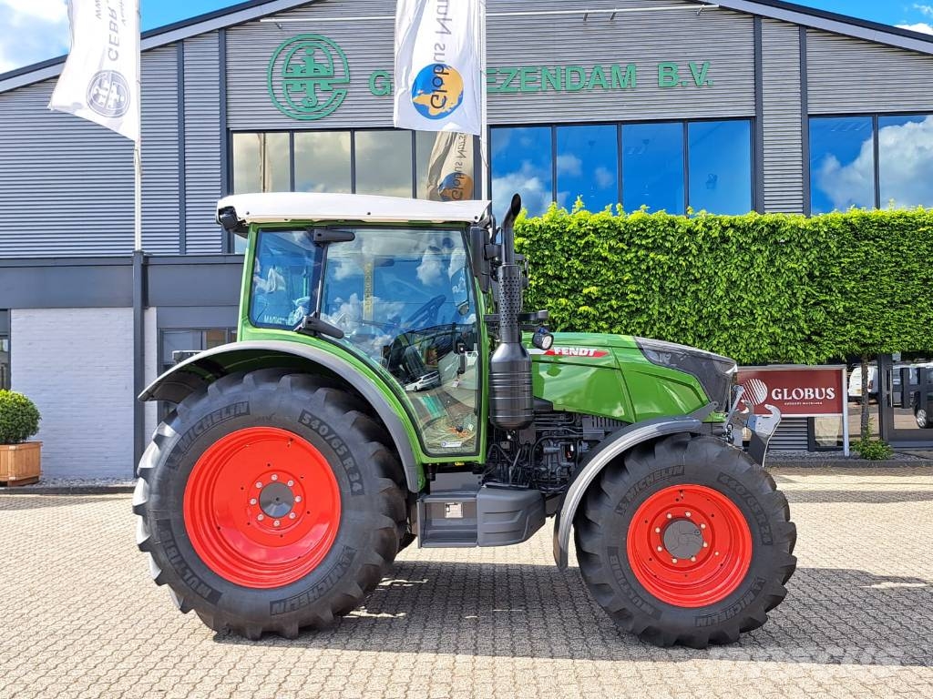 Fendt 211 Traktory