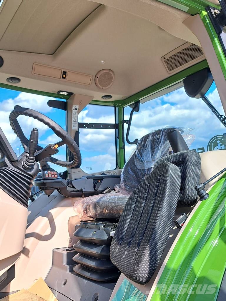 Fendt 211 Traktory