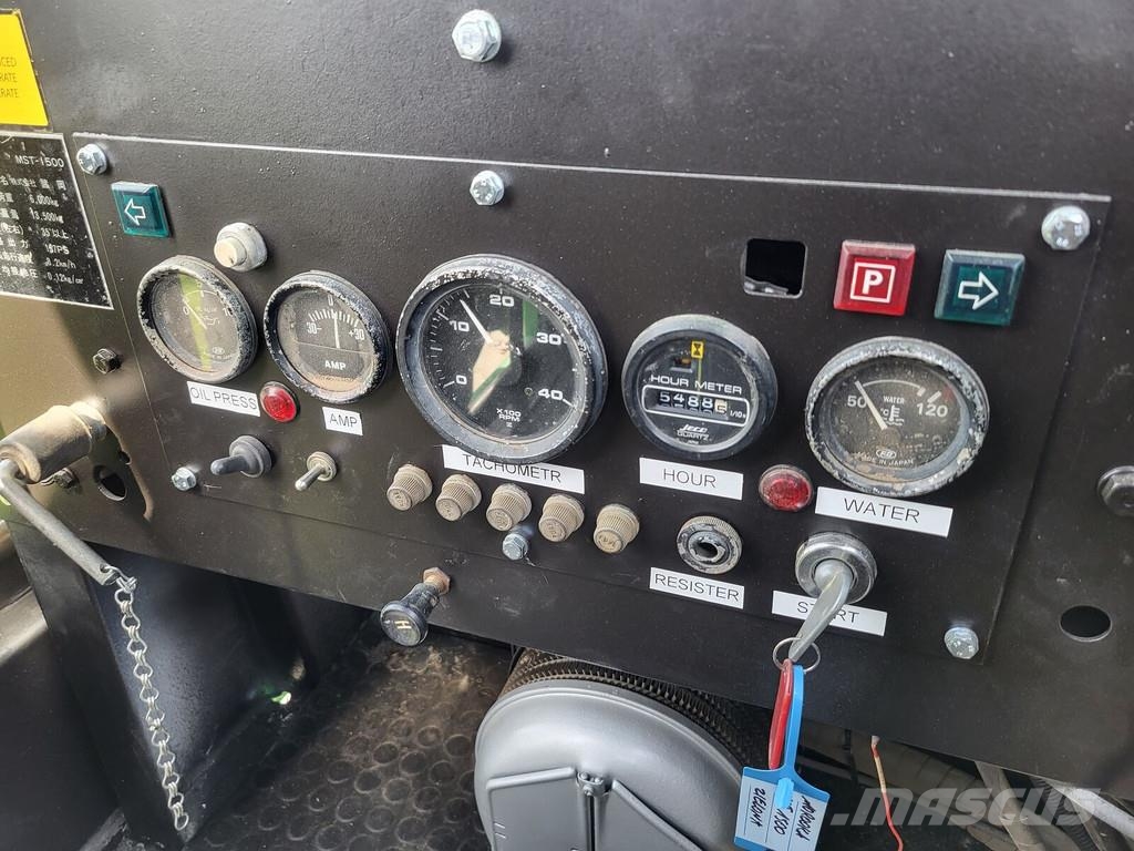 Morooka MST 1500VD Tombereau sur chenilles