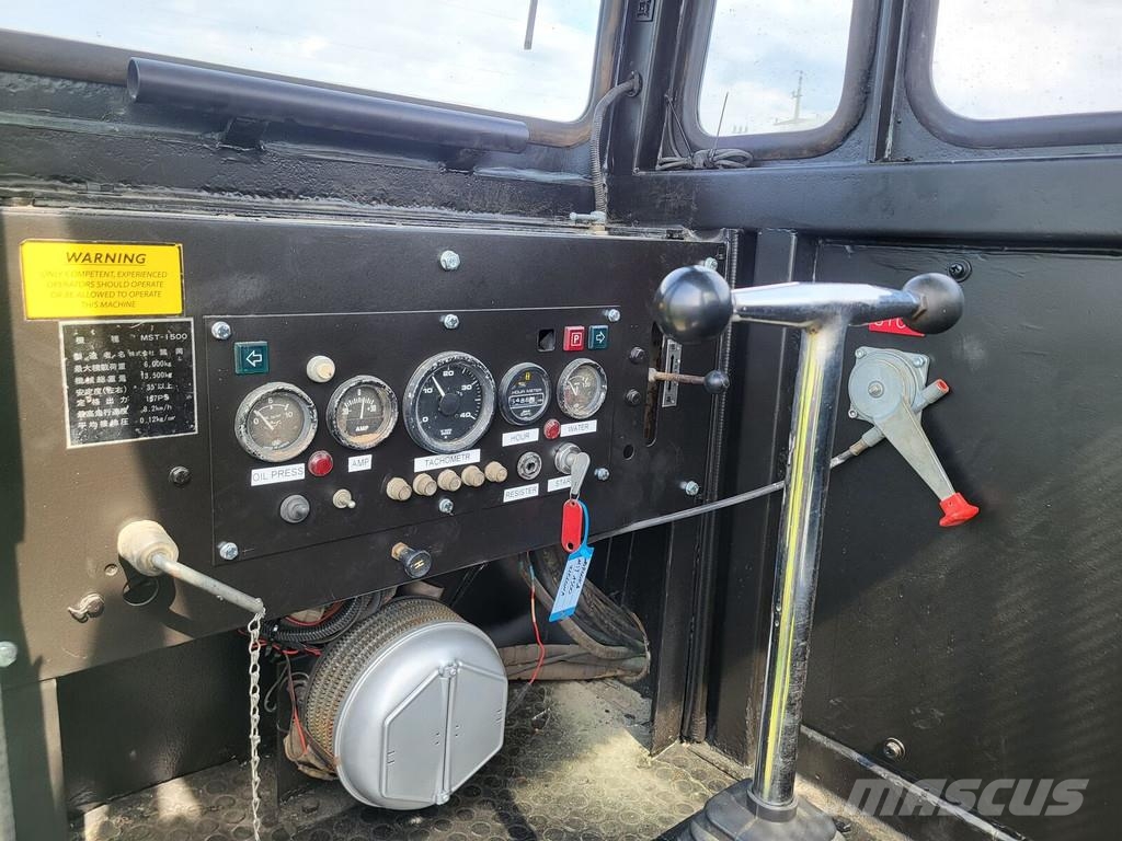 Morooka MST 1500VD Tombereau sur chenilles