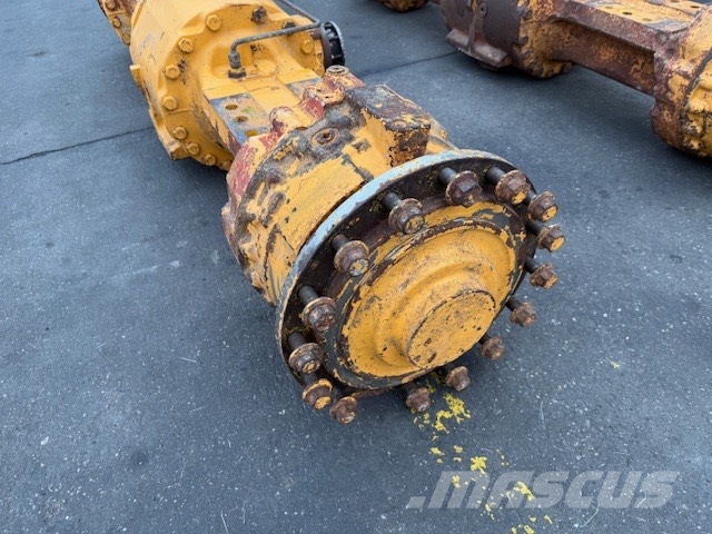 Liebherr L 556 USED AXLES Assen