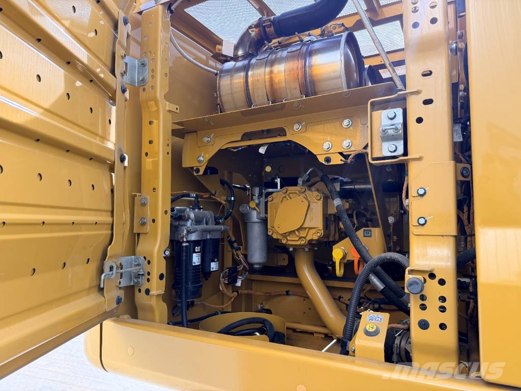 CAT 326 07H SLR - 18m Super Long Reach Crawler excavators
