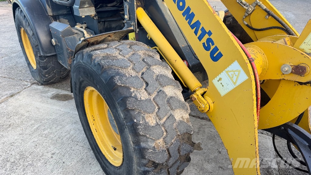 Komatsu WA 80 Radlader