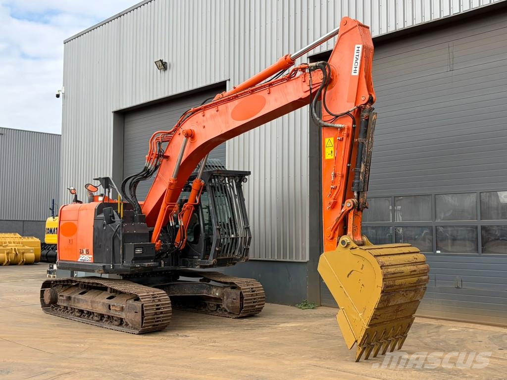 Hitachi ZX225US5LC Excavadoras sobre orugas