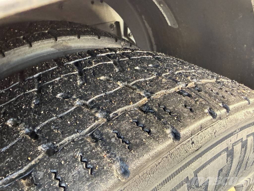 Renault 370 Premium ( Vaihdossa käy kaikki ) شاحنات مسطحة/مفصلية الجوانب
