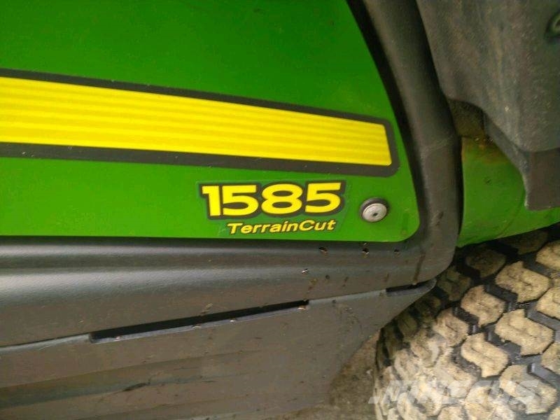 John Deere 1585 TerrainCut Landbrug - Andet