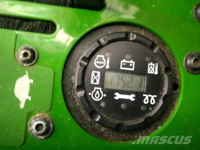 John Deere 1585 TerrainCut Landbrug - Andet