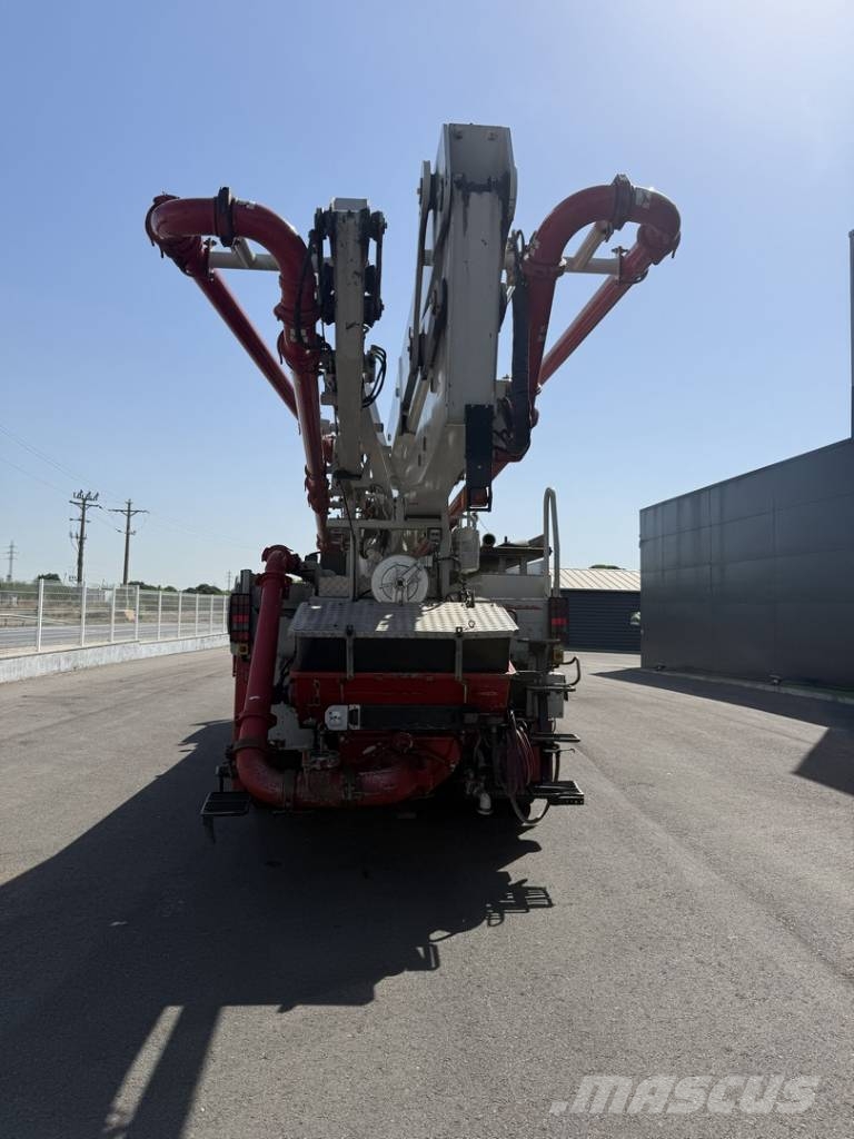 MAN TGS 26.360 طفرات توزيع الخرسانة