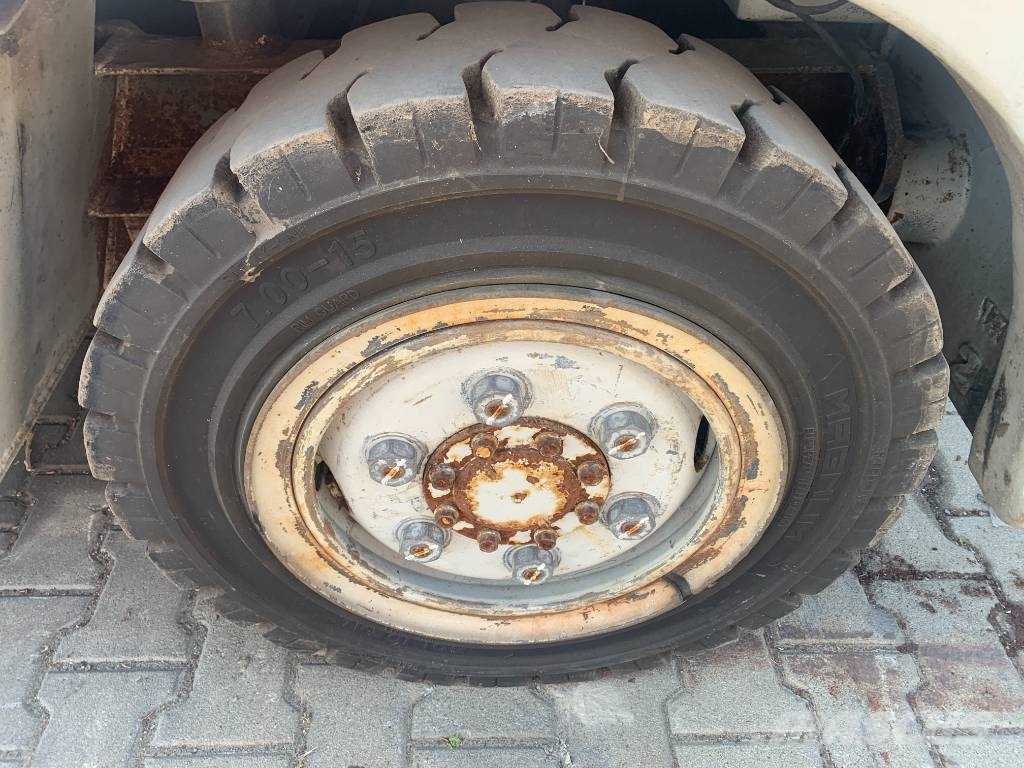 Toyota TLG20/02/ V-3858 EO Flughafenausrüstung