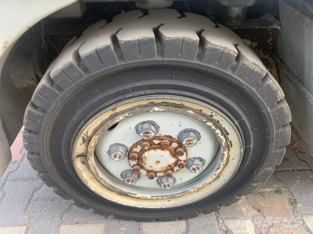 Toyota TLG20/02/ V-3858 EO Flughafenausrüstung