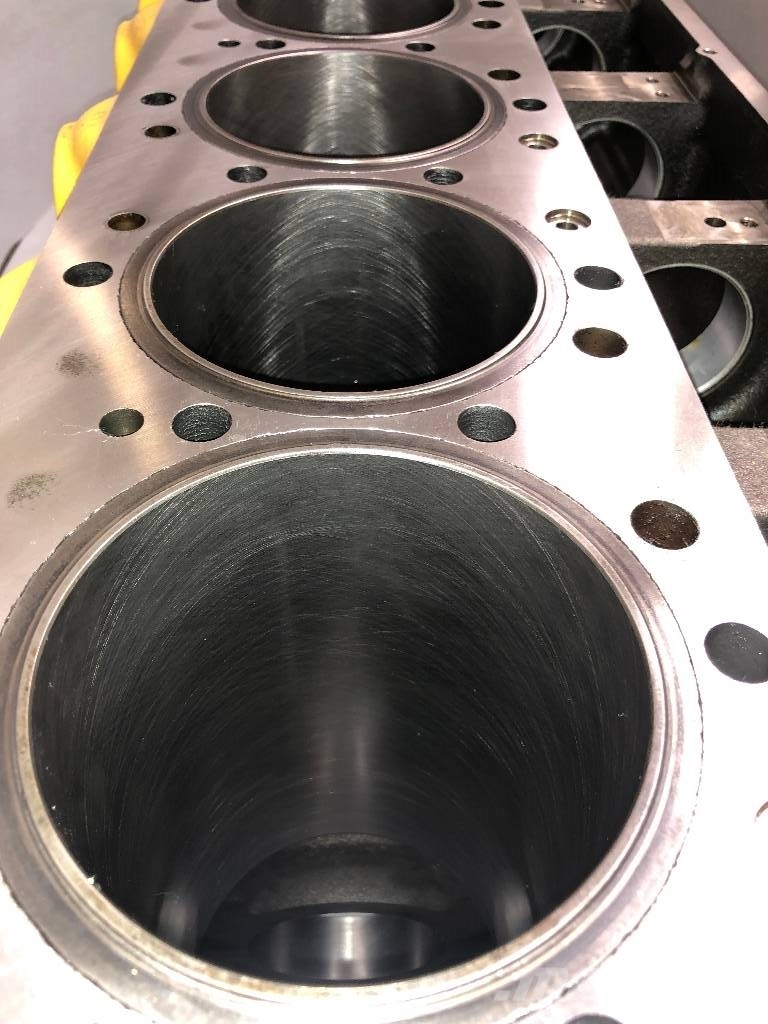 CAT C12 cylinder block/ blok silnika p/n 200-2052 Motoren