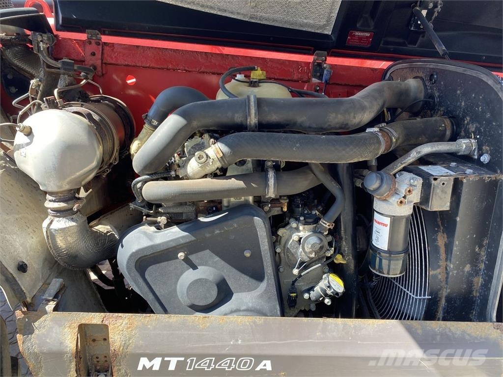 Manitou MT1440A ST3B 伸缩臂叉装车|叉装车