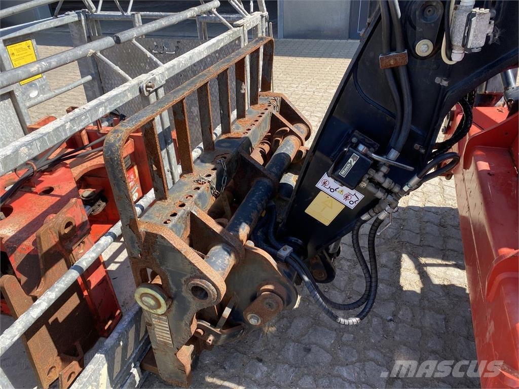 Manitou MT1440A ST3B 伸缩臂叉装车|叉装车