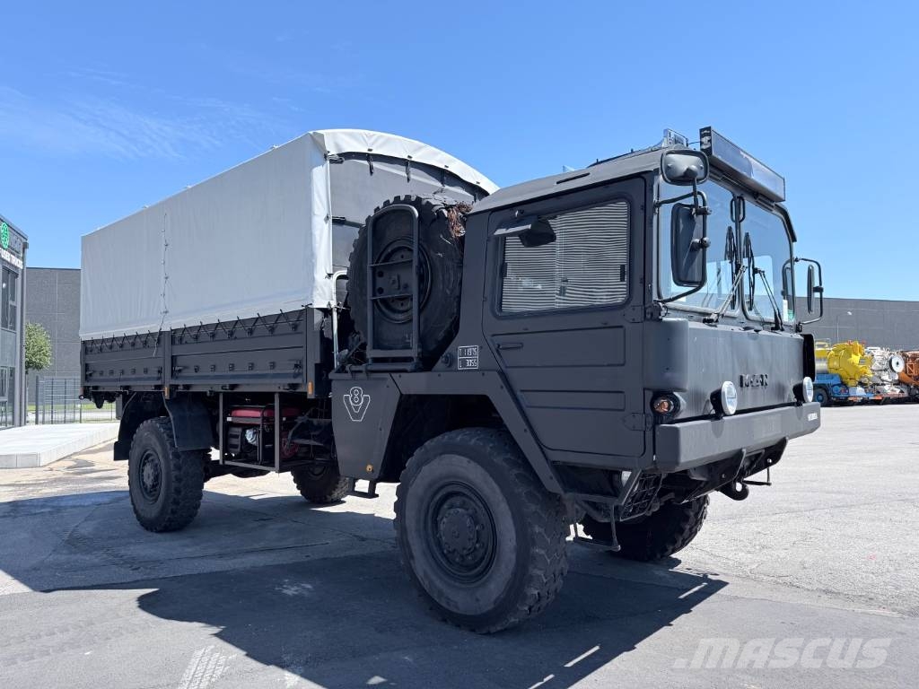 MAN 5 Two KAT MIL 4x4 Studenterbil Otros camiones