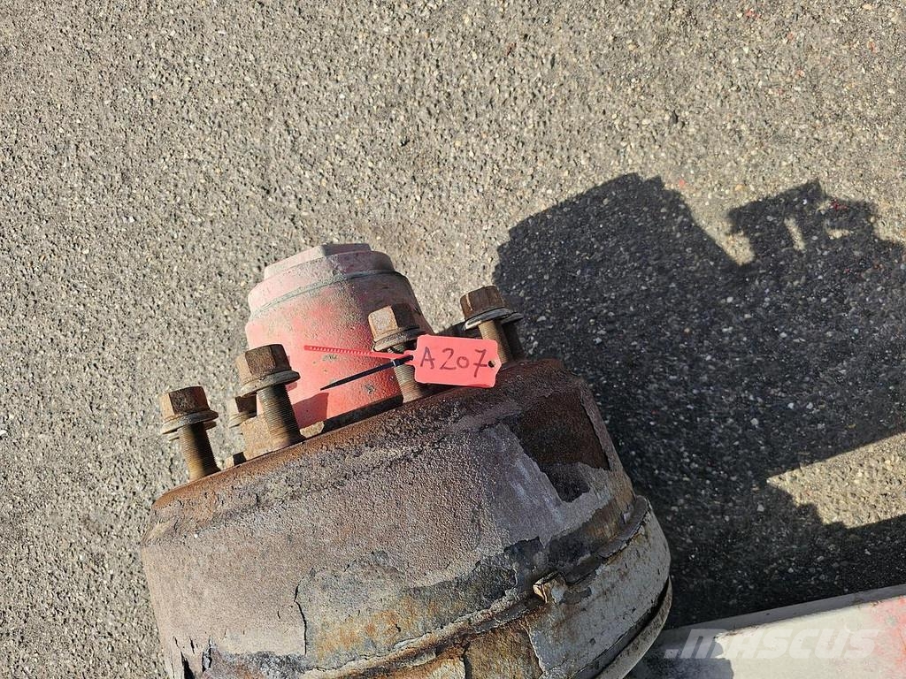 Fruehauf FREUHAUF SMB TRAILER AXLE SINGLE TIRE. Essieux