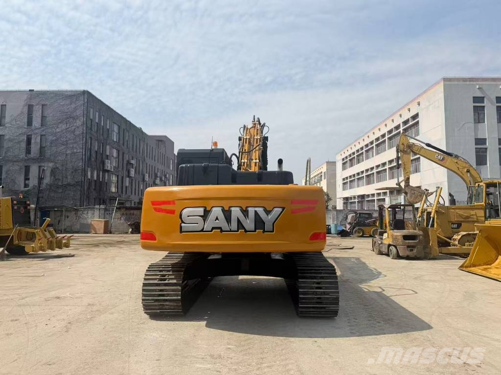Sany SY 215 C-9 Середні екскаватори 7т. - 12т.