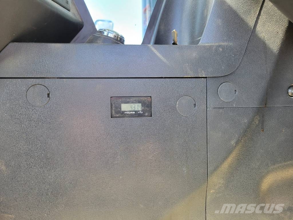 Hyundai HW 150 ACR Excavadoras de ruedas
