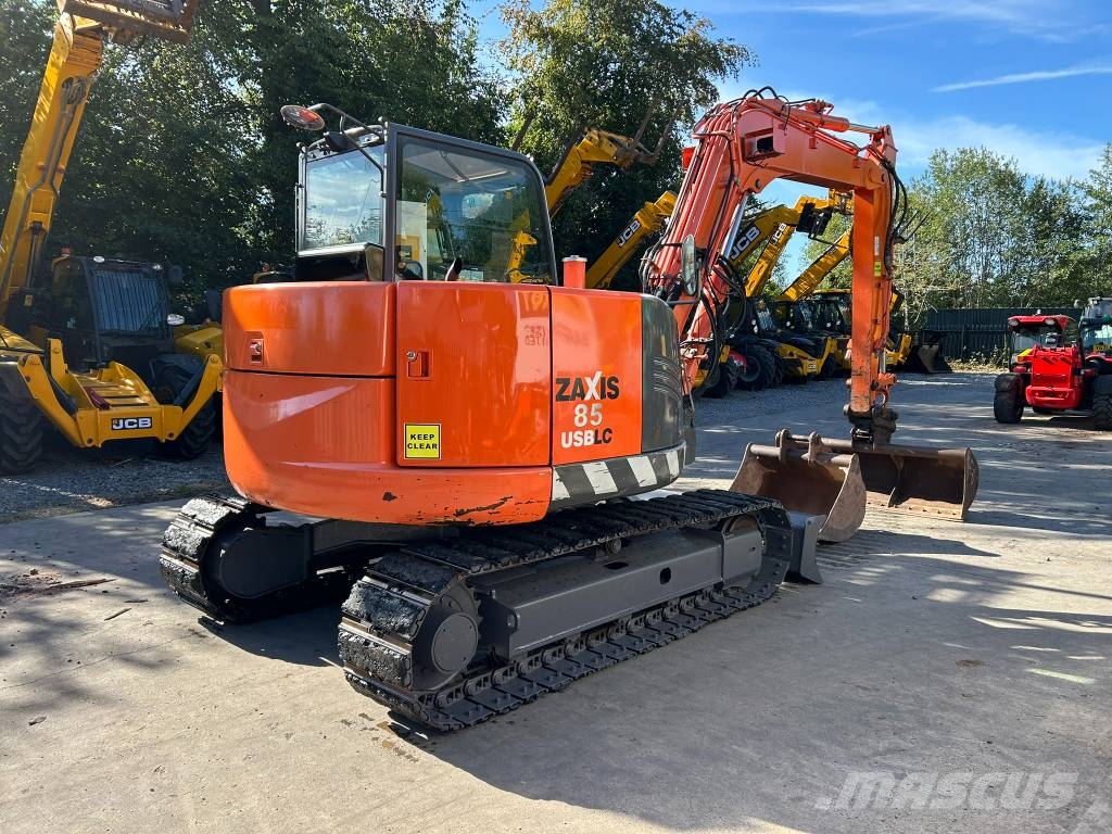 Hitachi ZX 85 US B LC-3 حفارات وسط 7 طن - 12 طن