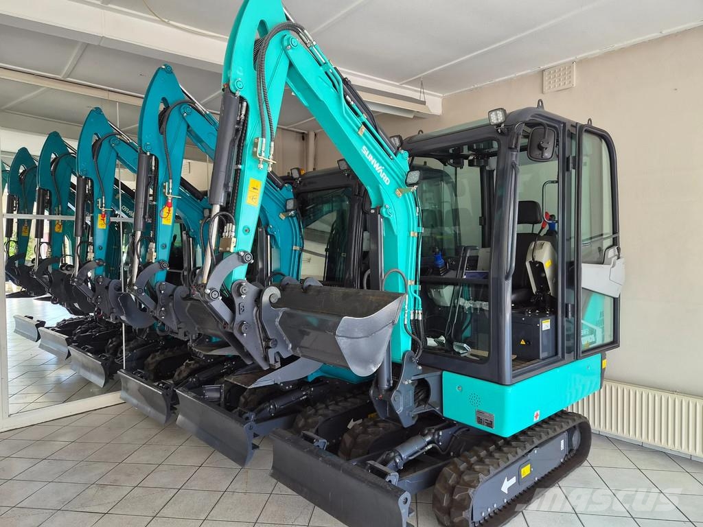 Eurotrac 2 tons minigraver Nieuw 3 bakken Minigraafmachines < 7t