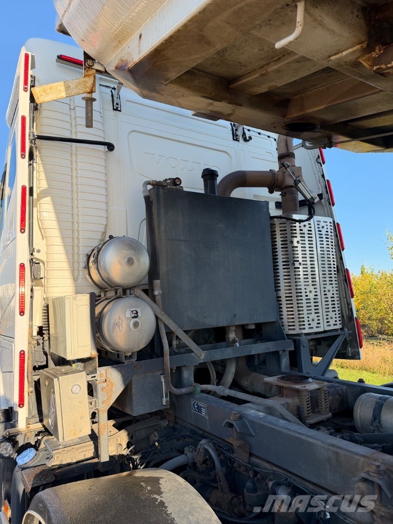 Volvo FH 13 540. 10x4/4-4300. Kasdettiyhdistelmä. EURO-6 Tippbil
