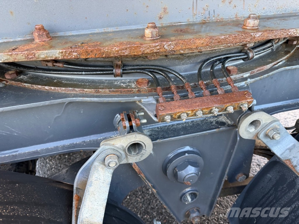 Volvo FH 13 540. 10x4/4-4300. Kasdettiyhdistelmä. EURO-6 Tippbil