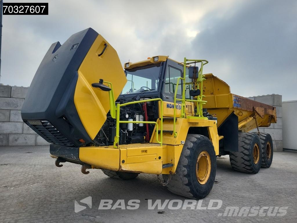 Komatsu HM300-3 ساحبات مفصلية