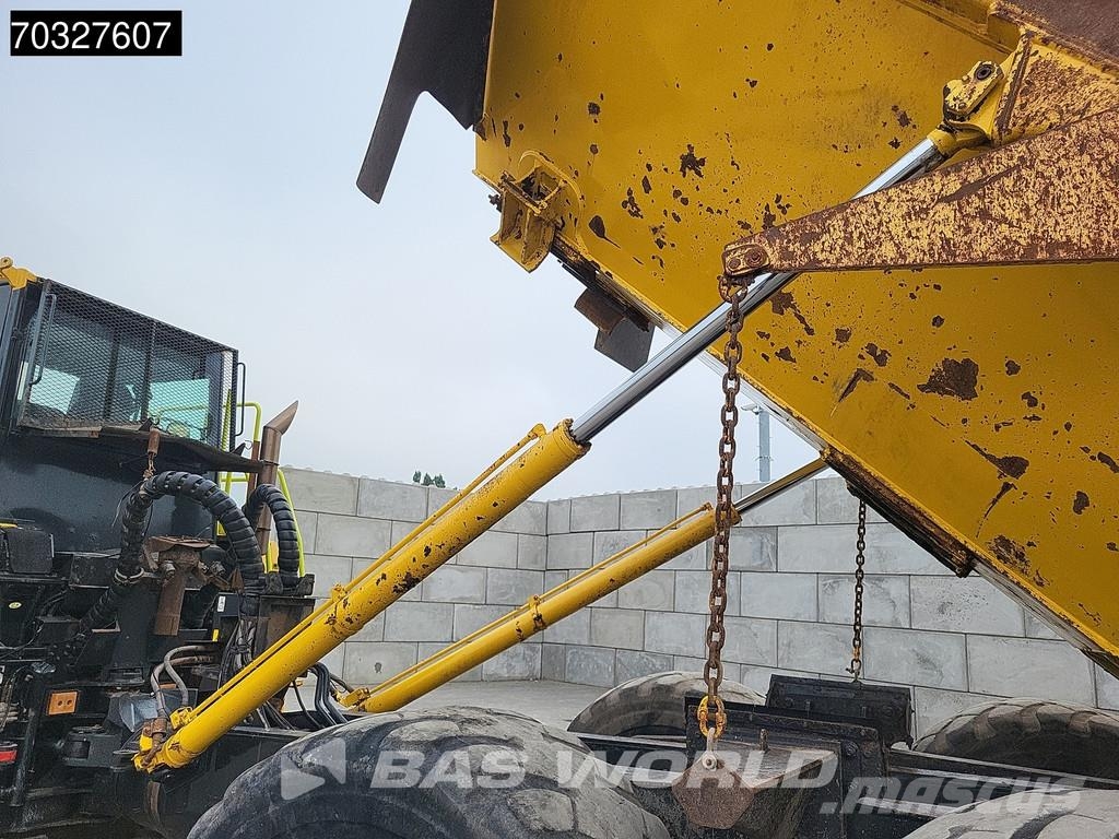 Komatsu HM300-3 ساحبات مفصلية