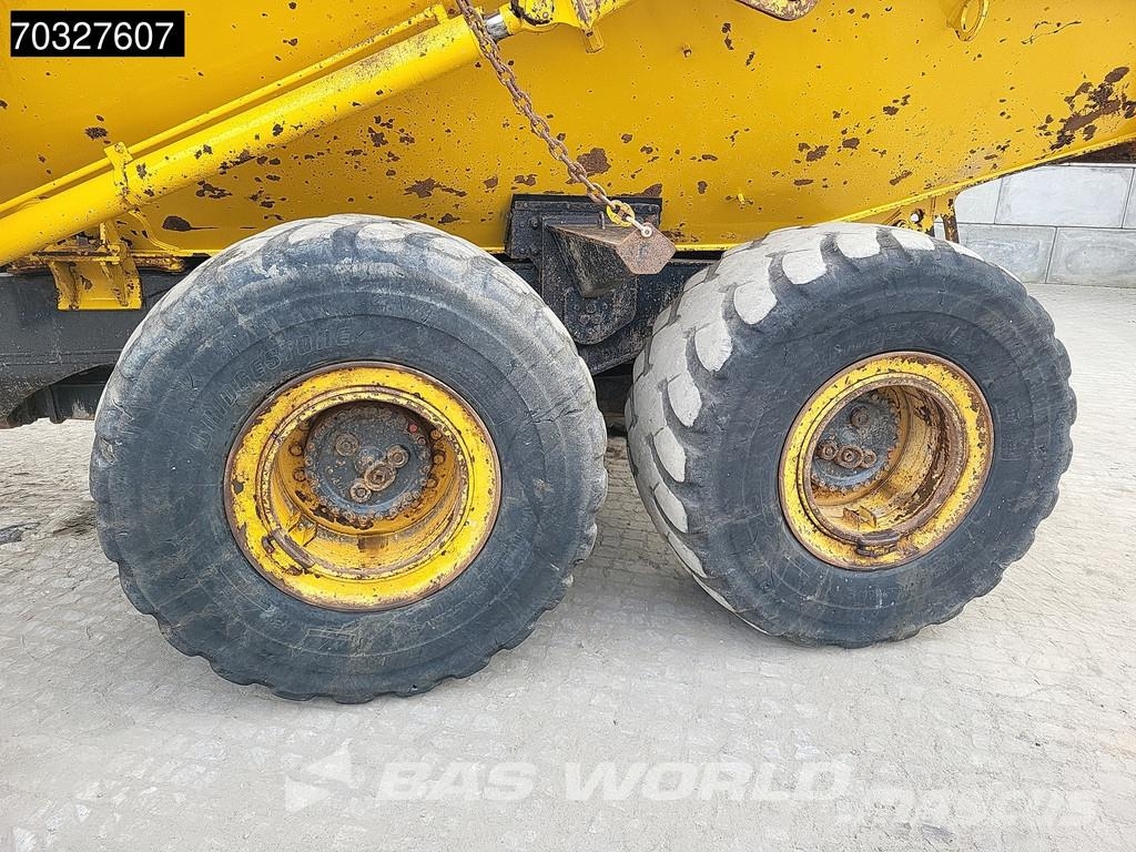 Komatsu HM300-3 ساحبات مفصلية