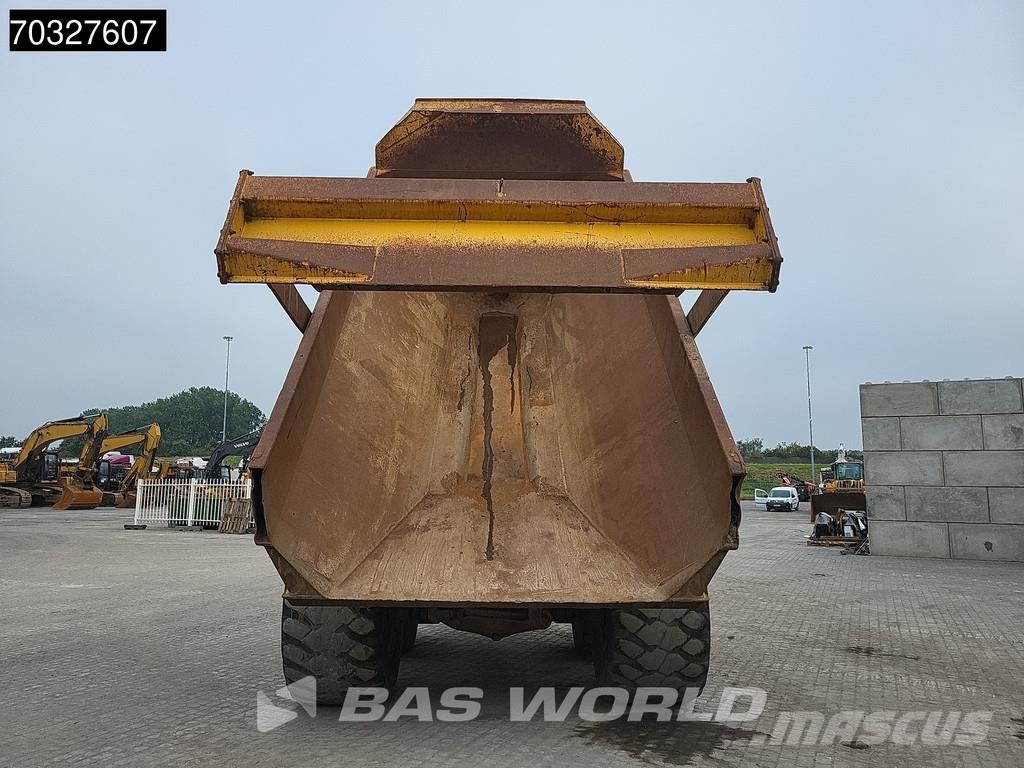 Komatsu HM300-3 ساحبات مفصلية