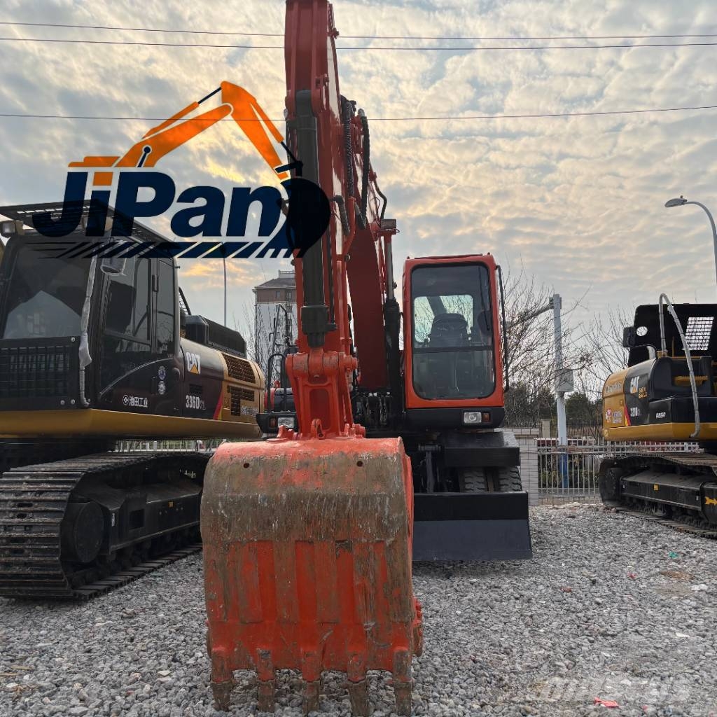 Doosan DH 150 W-7 Kolová rýpadla