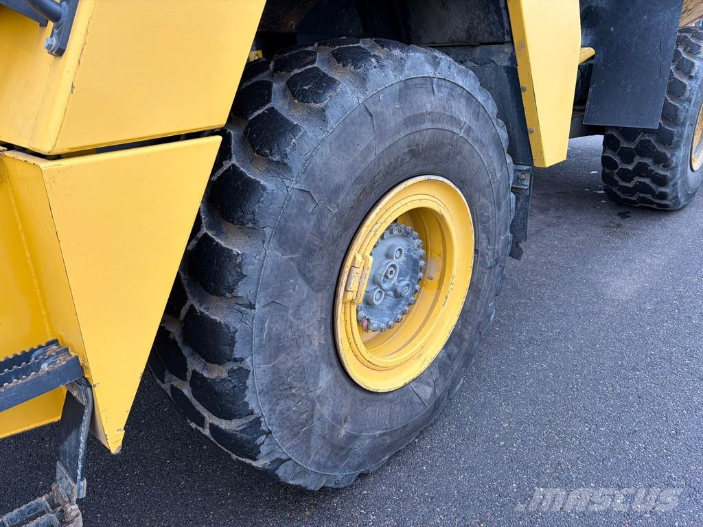 Komatsu HM300-3 Karjeriniai savivarčiai