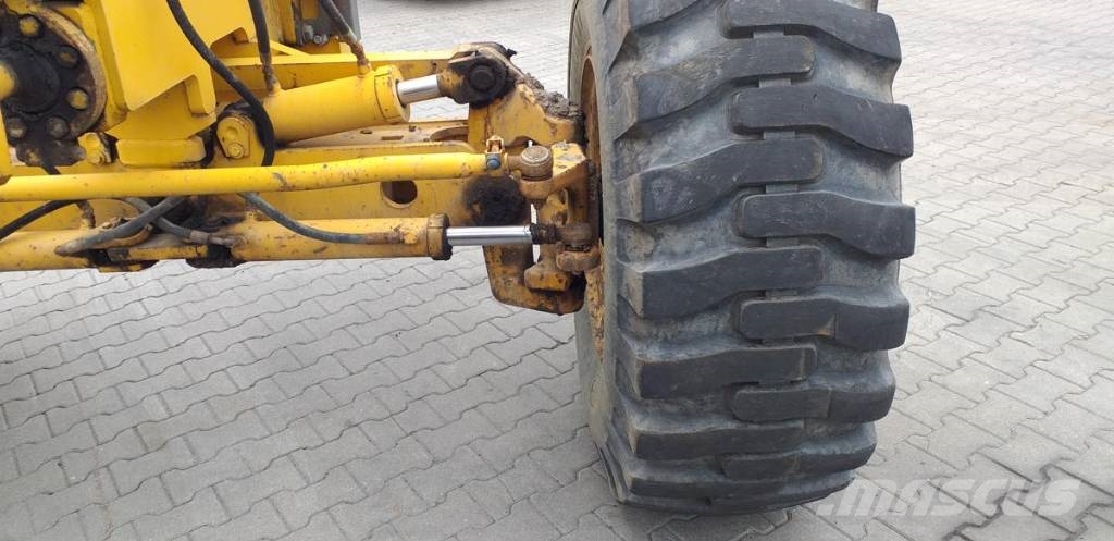 Volvo G 990 Grader