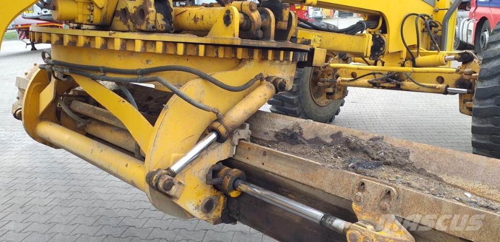 Volvo G 990 Grader