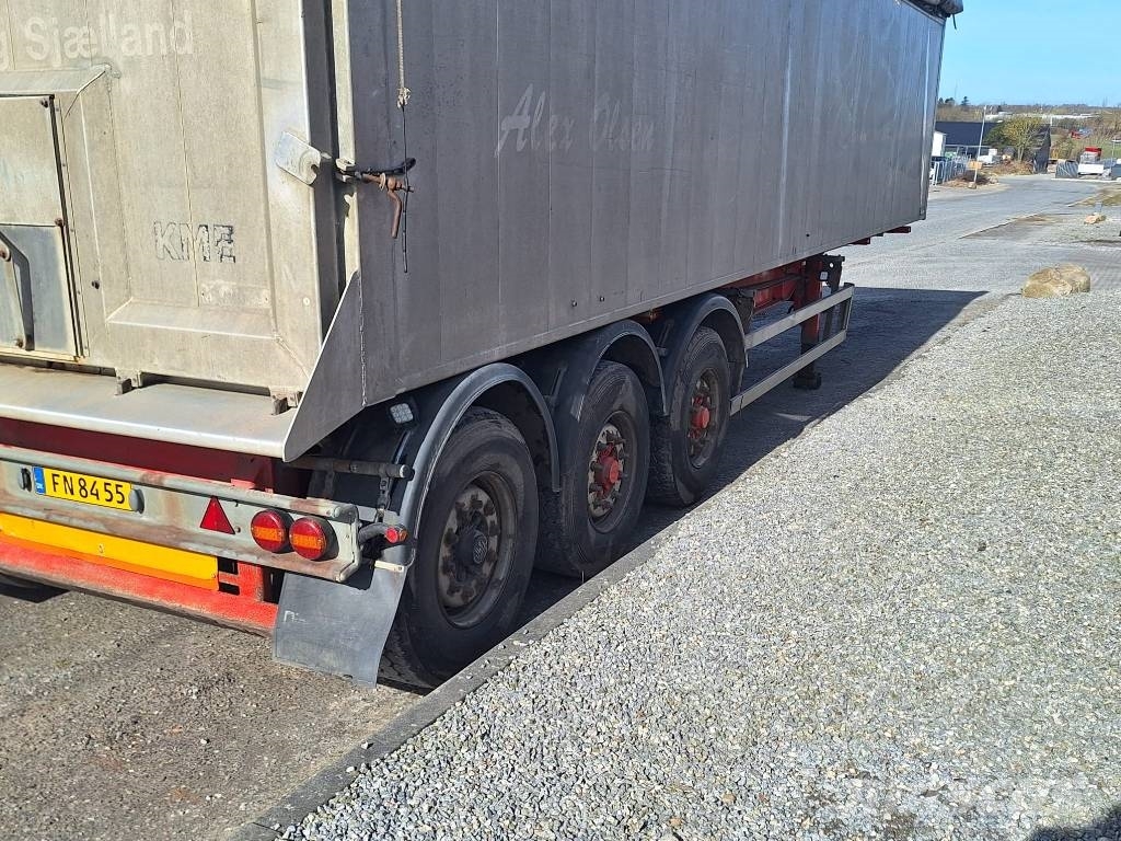 Kel-Berg 3 akslet 48 m3 tiptrailer med nedfældbar side Kippers