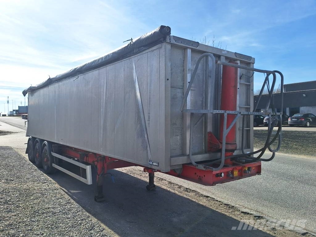 Kel-Berg 3 akslet 48 m3 tiptrailer med nedfældbar side Kippers