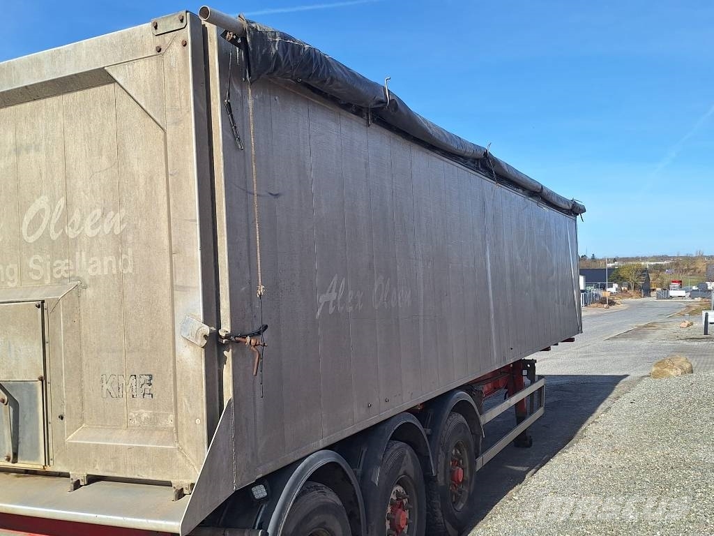 Kel-Berg 3 akslet 48 m3 tiptrailer med nedfældbar side Kippers