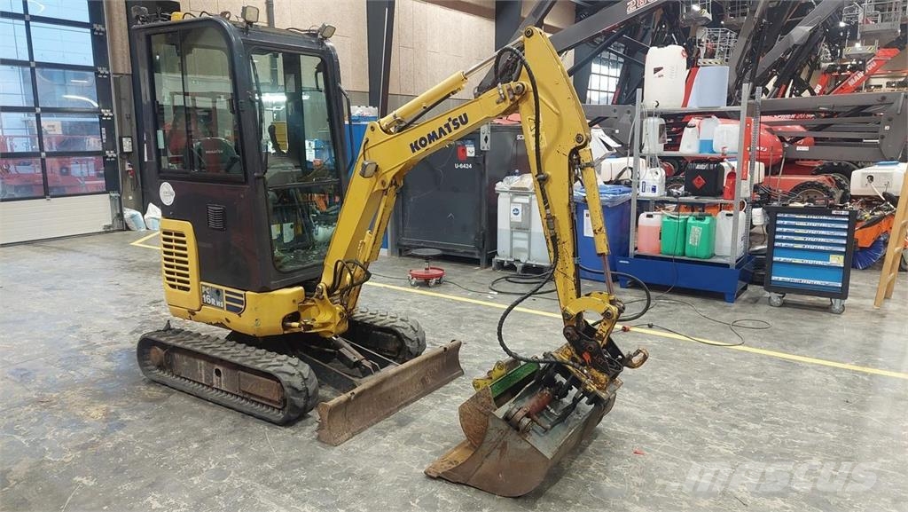 Komatsu PC16R-3HS Excavadoras de ruedas